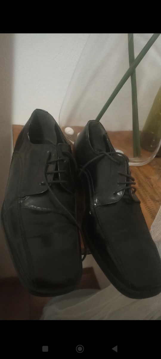 Zapatos negros de vestir
