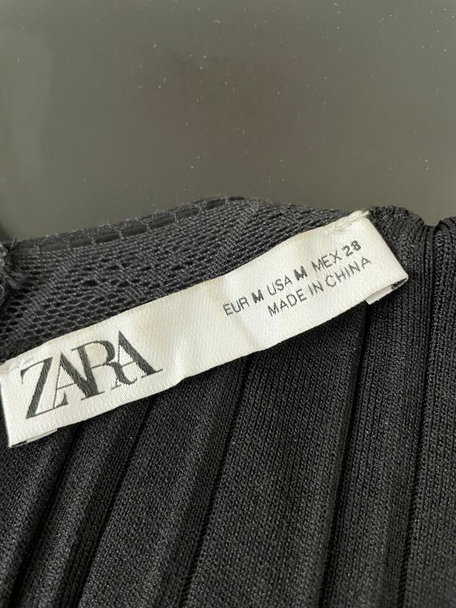 Vestido Zara negro largo encaje