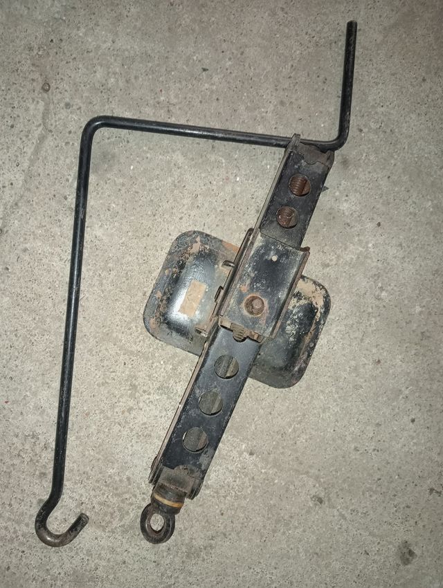 2 Gatos de coche + manivela