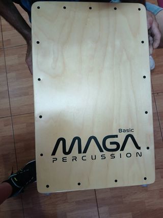 CAJÓN FLAMENCO MAGA PERCUSSION BASIC — 1 AÑO DE GA