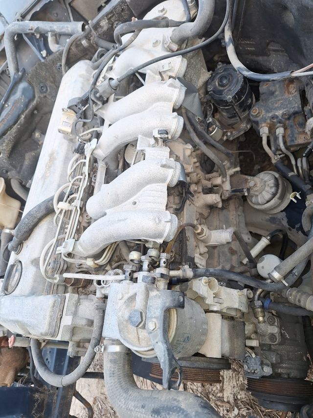 Motor Mercedes 300D W124 OM603