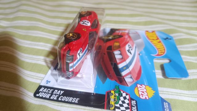 Hot Wheels Ferrari 365 GTB4 Comp.