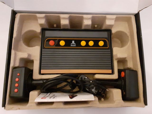 Atari Flashback 8 Gold - 130 juegos