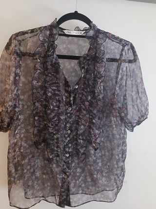 Blusa Zara floral M - nueva