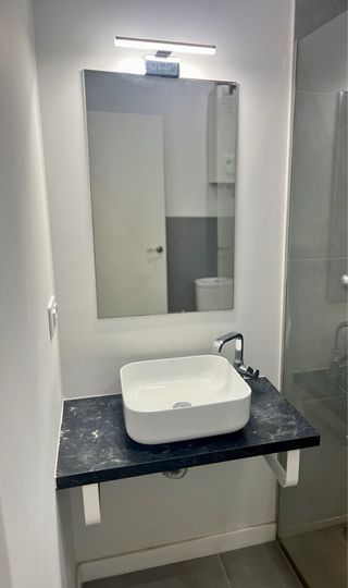 Encimera con lavabo + espejo c/luz