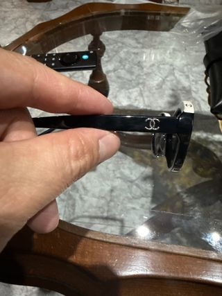 Gafas Chanel beige y negras