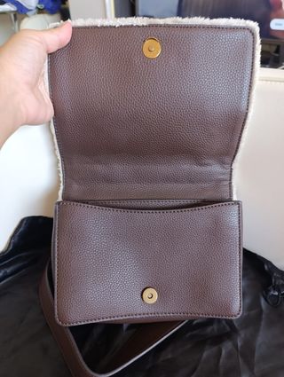 Bolso Guess marrón-blanco