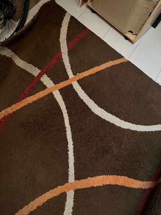 Alfombra marrón multicolor