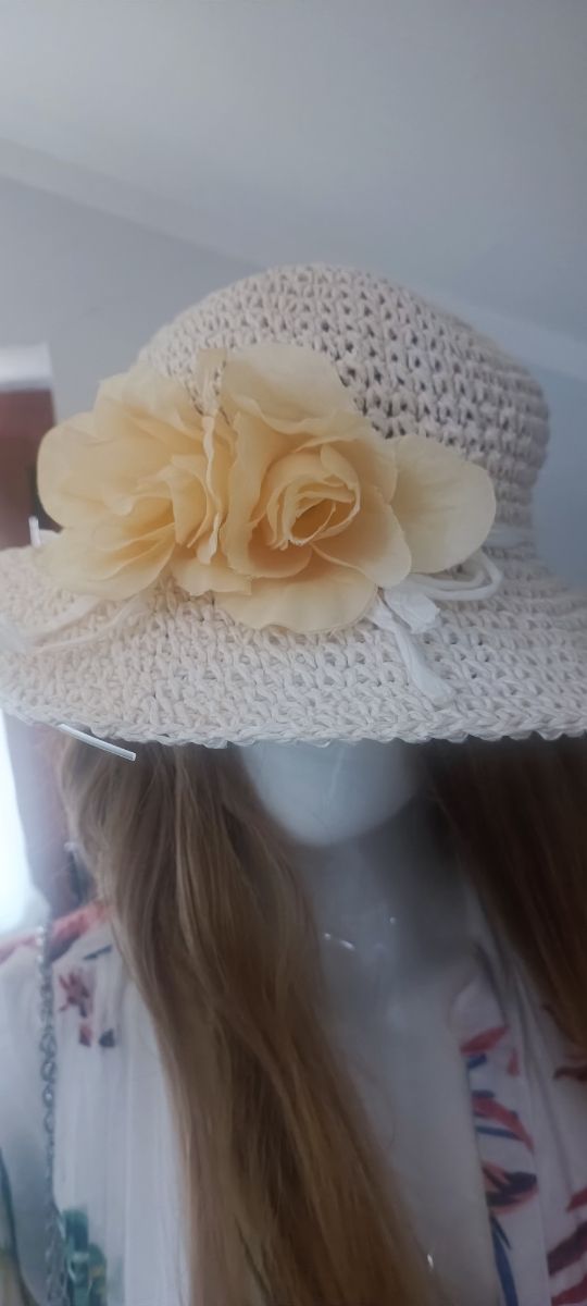 Cappello paglia bianco fiore beige