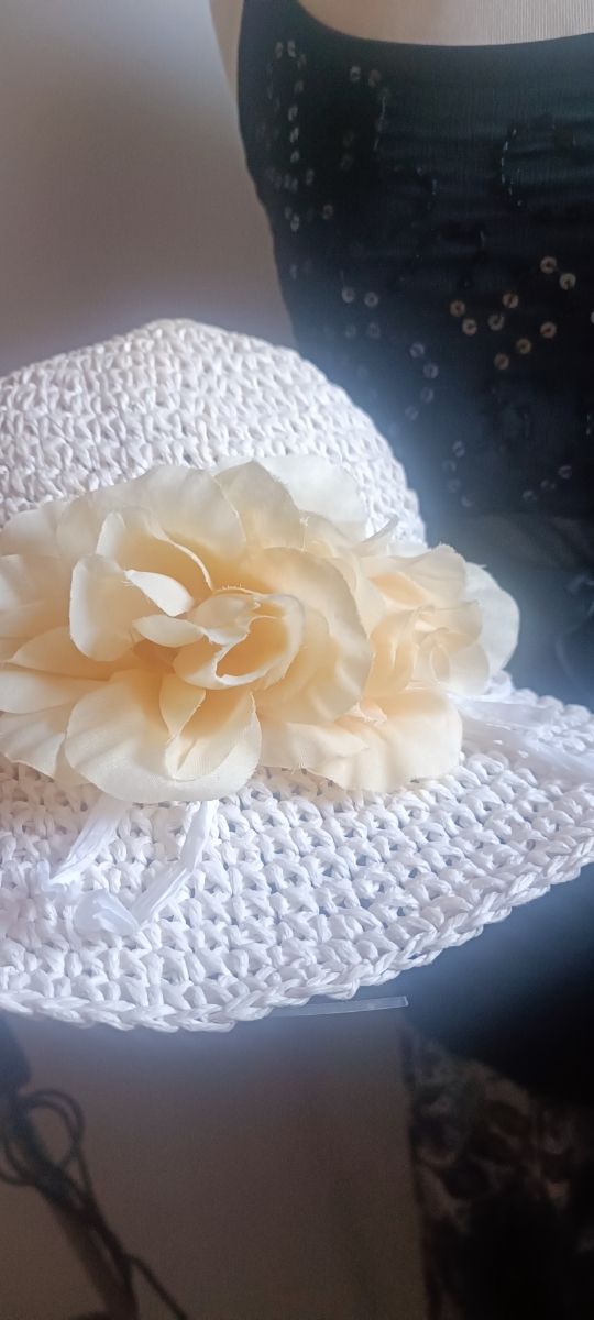 Cappello paglia bianco fiore beige