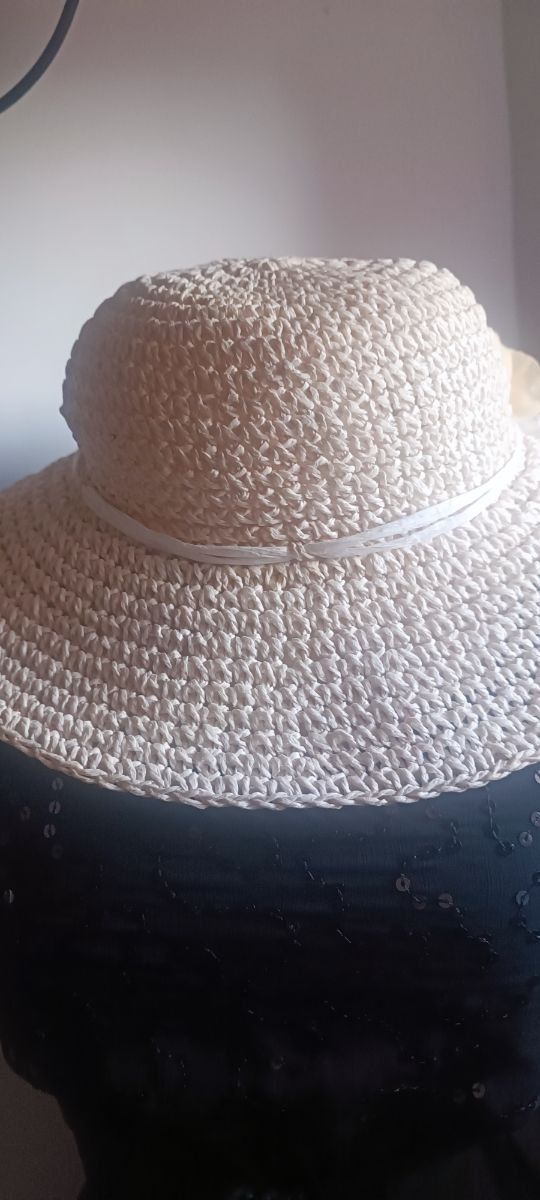 Cappello paglia bianco fiore beige