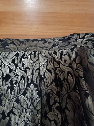 Falda negra y dorada fiesta