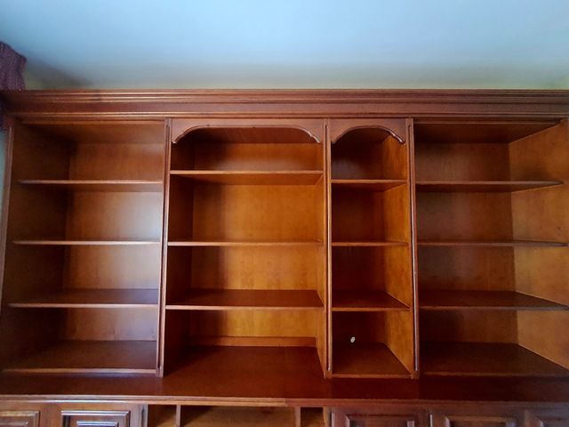 Mueble librería maciza