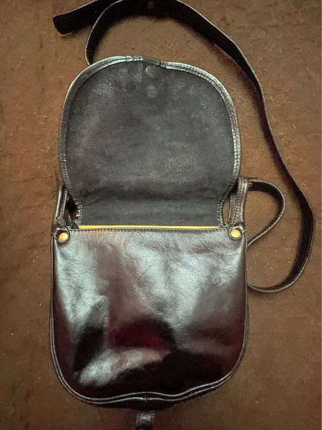 Borsa a tracolla in pelle nera