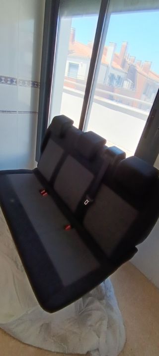 3 fila de Asientos Citroen Jumpy 2018.