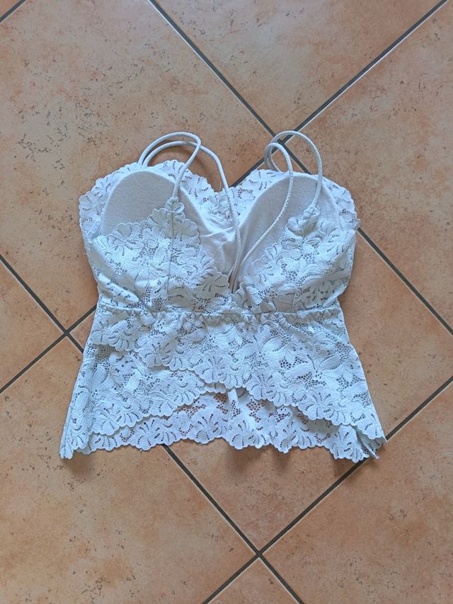 Top pizzo bianco
