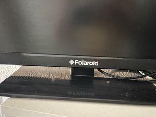 TV Polaroid 22" con mando