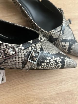 Zapatos Zara tacón serpiente 39