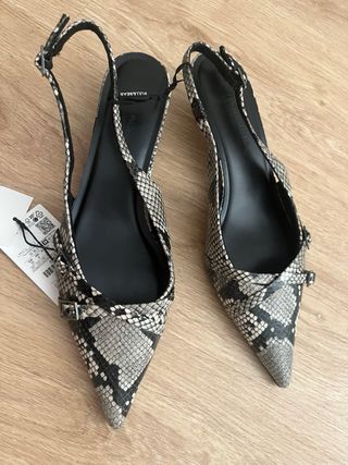 Zapatos Zara tacón serpiente 39
