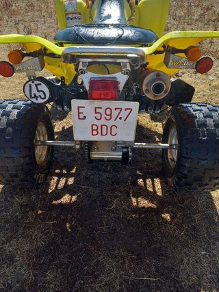 Quad Suzuki LTZ 400 amarillo