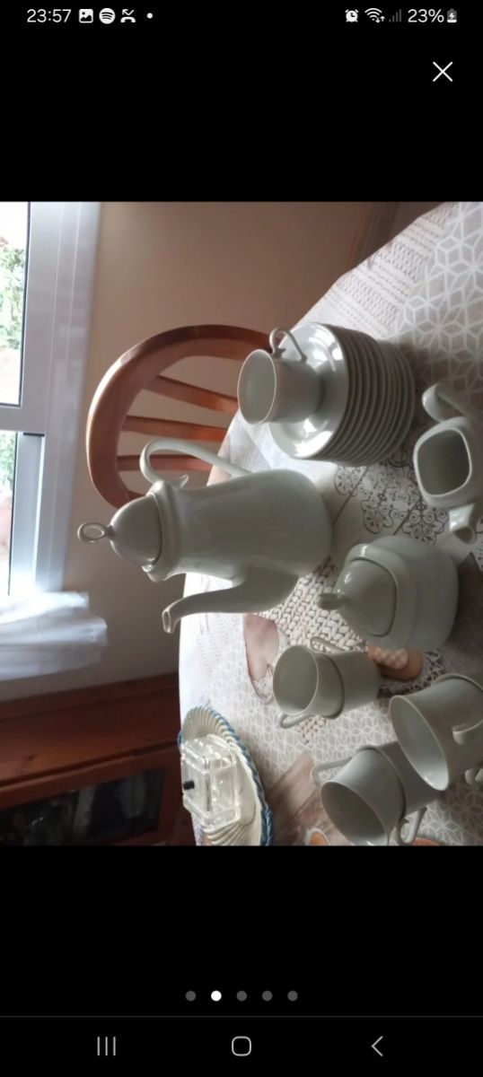 Juego café porcelana blanco, navidad.
Alemán.