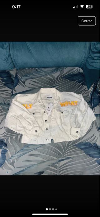 Chaqueta vaquera Bershka blanca