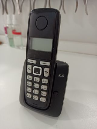 Teléfono Gigaset A220 - Negro