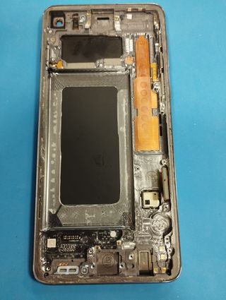 Marco Samsung Galaxy S10 plateado con botonera.
