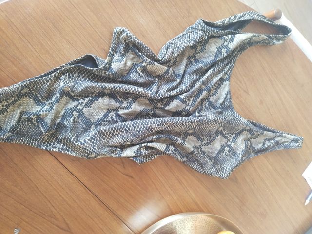 Bañador serpiente marrón-negro