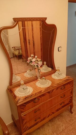 Cómoda tocador de madera