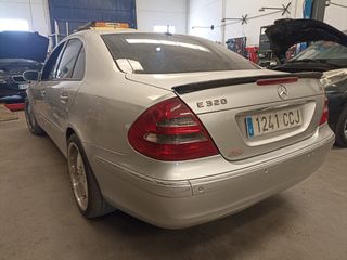 Mercedes-Benz Clase E 2002