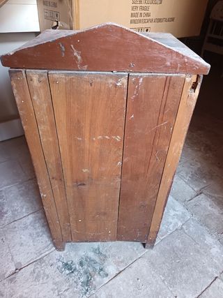 Mesita noche antigua de madera