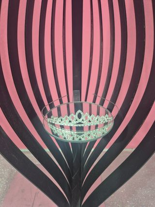 Mueble expositor metal negro-plata