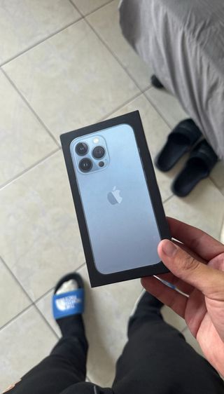 iPhone 13 Pro Azul y Gris Espacial