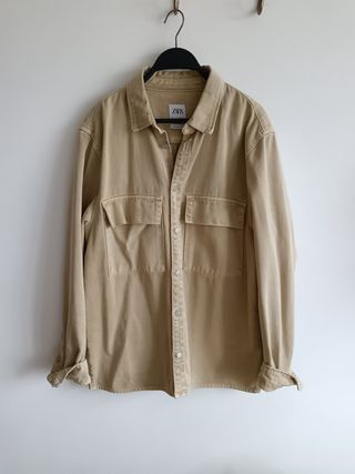 Sobrecamisa beige Zara - Talla L