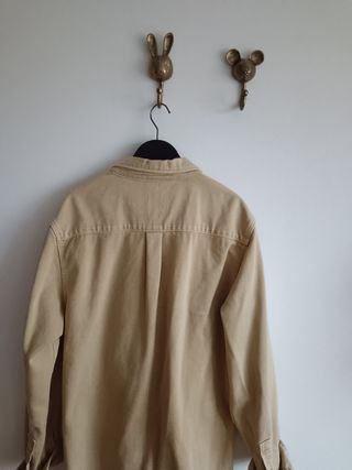 Sobrecamisa beige Zara - Talla L
