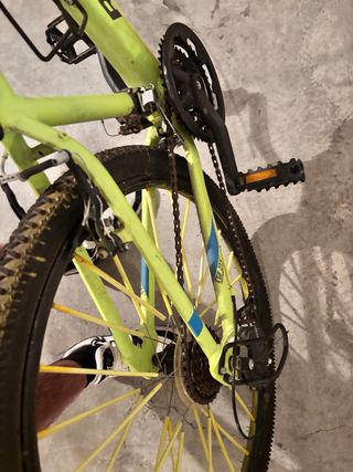 Rockrider ST100 - Bici giallo fluo 
27,5 