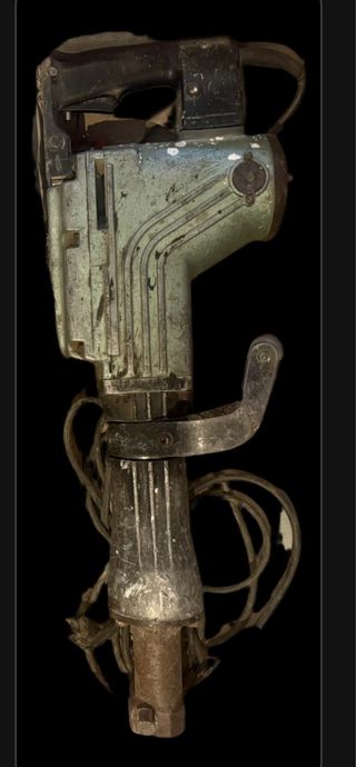 Martillo demoledor Hitachi antiguo