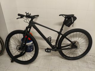 Bicicleta montaña carbono trek


