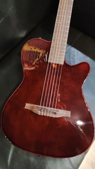 Godin Multiac Mundial - Guitarra electroacústica