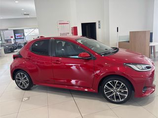 TOYOTA Yaris 1.5 120H Style
