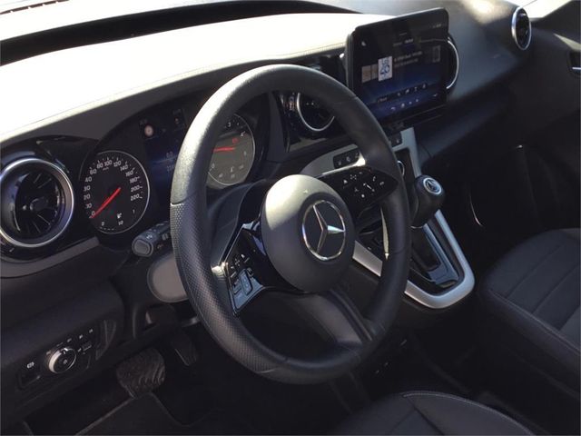 MERCEDES-BENZ Clase T 180 d