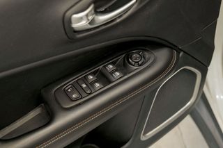 Jeep Compass   1.6 Mjet 88kW Longitude 4x2 