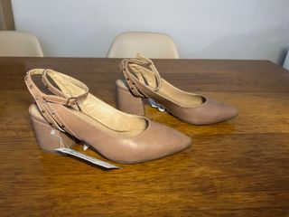 Sandalias Anne Klein beige tacón - nuevas