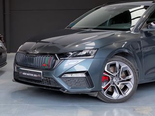 SKODA Octavia Combi 1.4 TSI 180kW(245CV) DSG PHEV RS