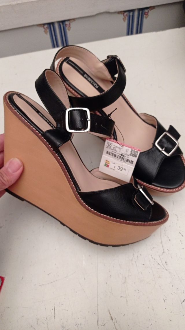 Sandalias cuña negras