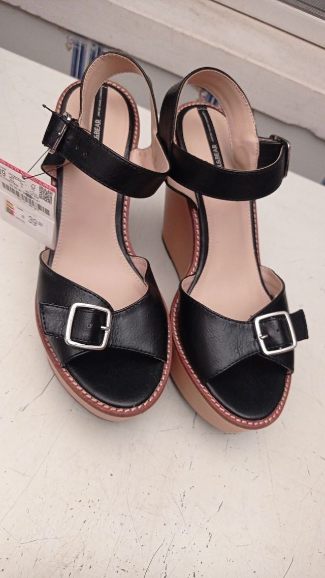 Sandalias cuña negras