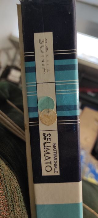 Copriletto bianco e lenzuolo