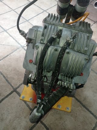 Motor Ducati 500cc .