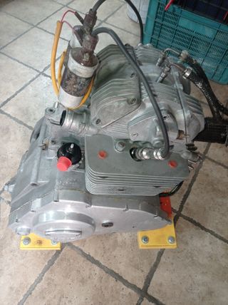 Motor Ducati 500cc .